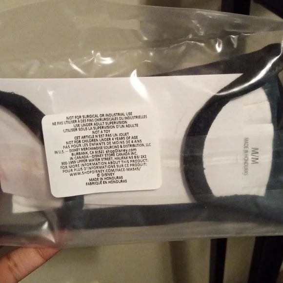 Kids Minnie Mouse Cloth Face Mask - Picture 4 of 4